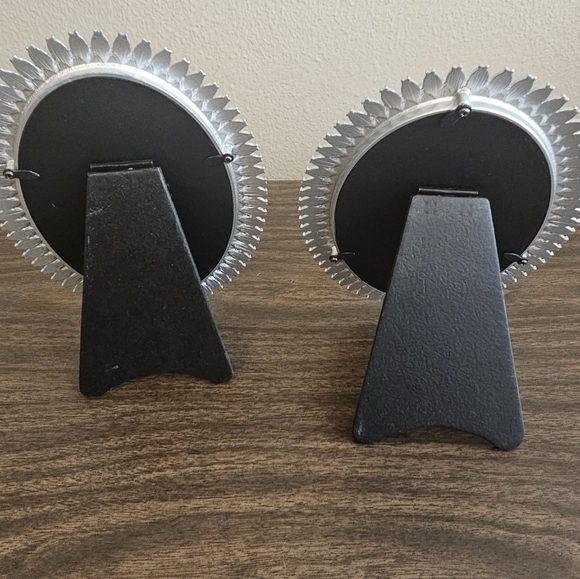 2 Rhinestone Silver Oval Photo Frames - Picture 4 of 4